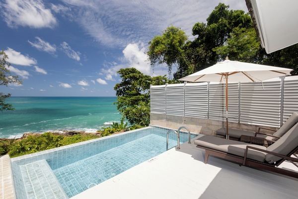 Deluxe Villa, 1 King Bed, Private Pool | Minibar, in-room safe, desk, free WiFi