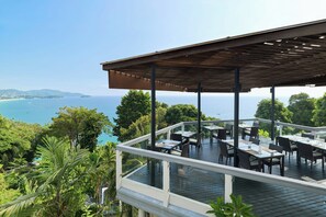 2 restaurants; breakfast, lunch and dinner served  - Centara Villas Phuket (Karon)