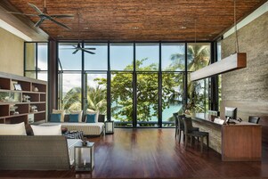 Couples treatment room(s), hot tub, body treatments, aromatherapy