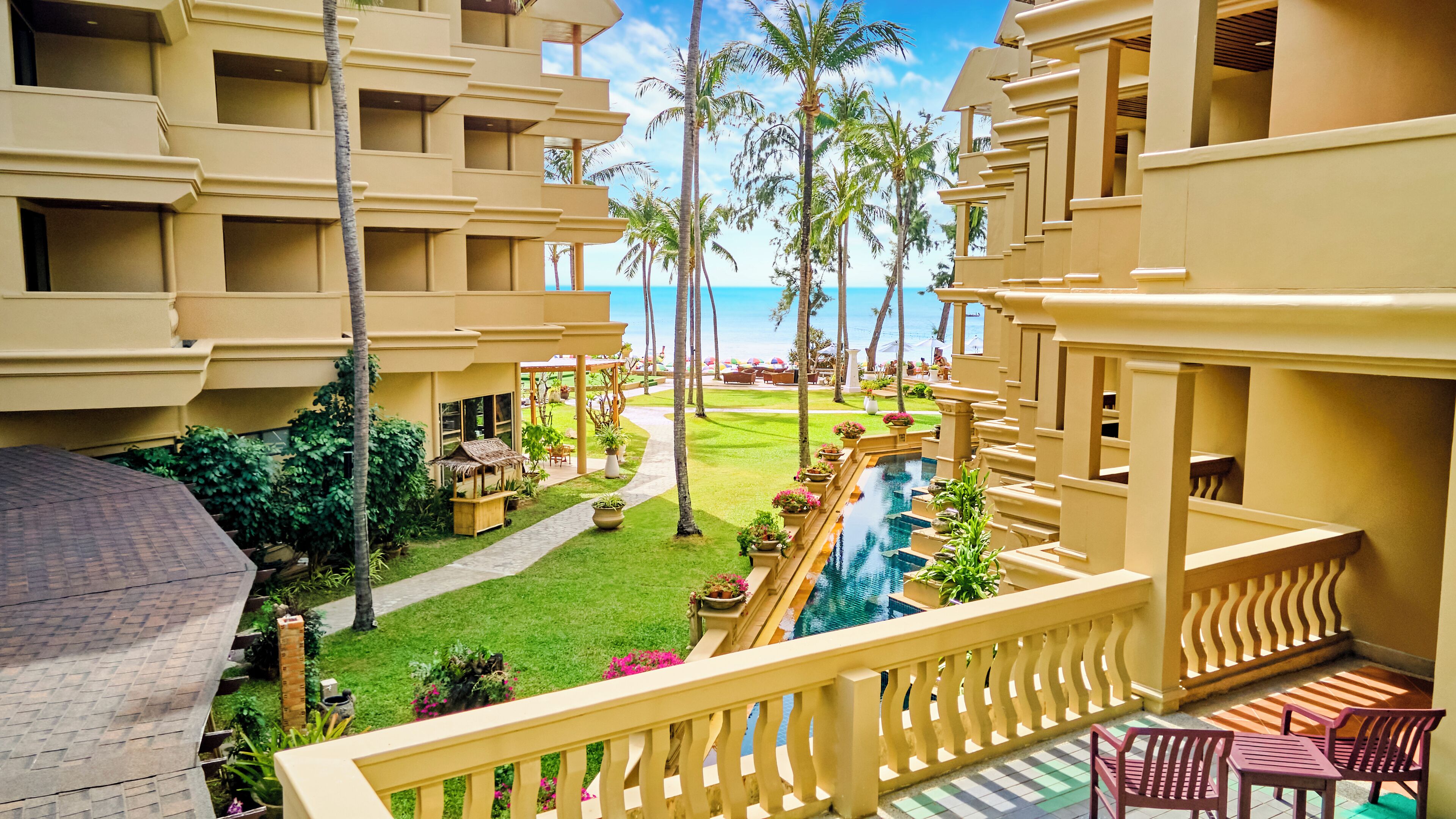 บริเวณภายนอก