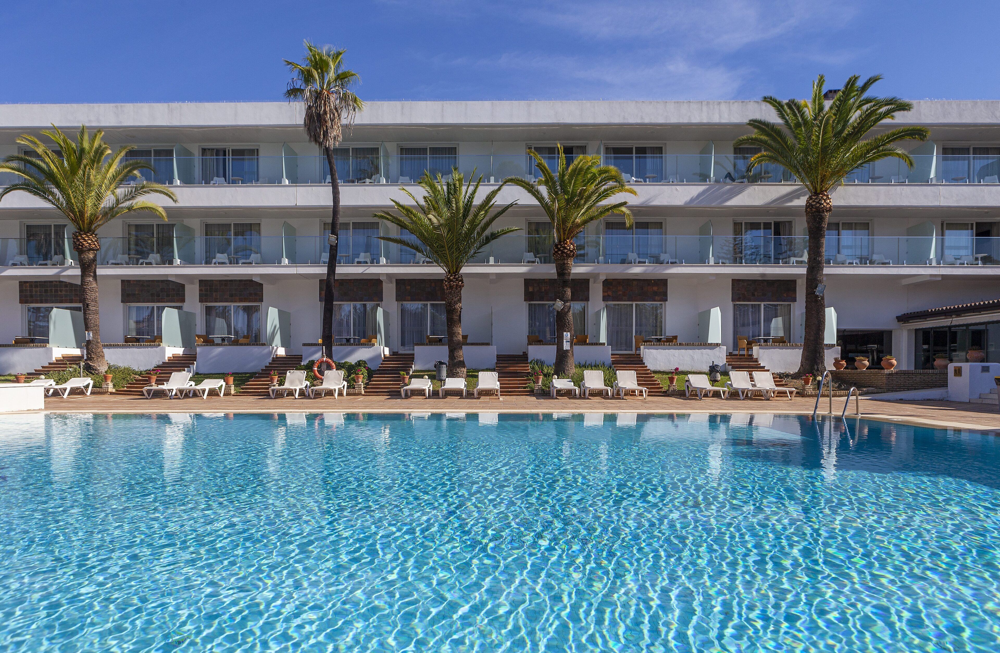 Habitación clásica doble, vistas a la piscina | Vistas desde la habitación