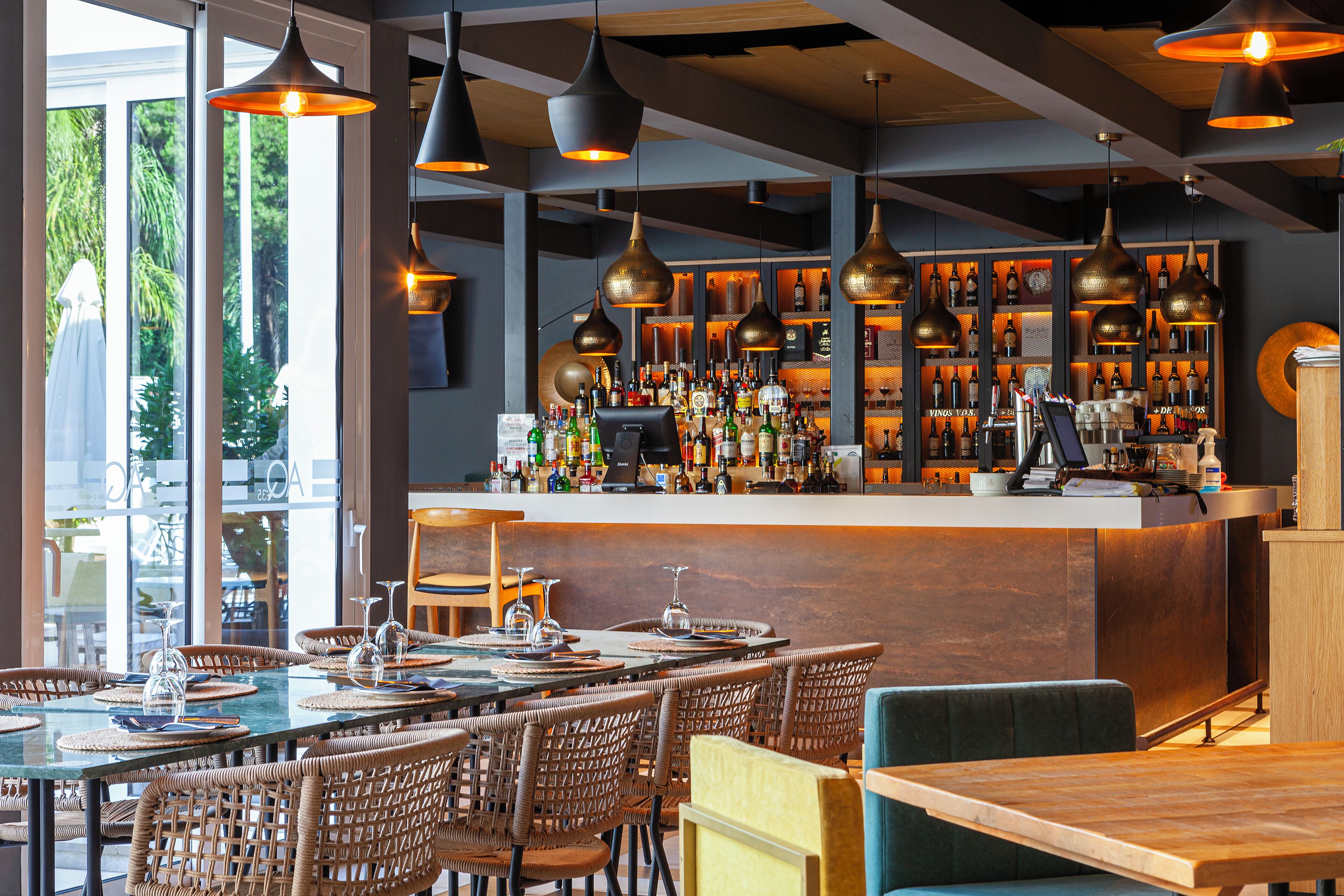 Breakfast, lunch and dinner served