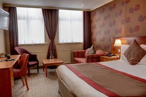 Standard King Room | Desk, iron/ironing board, free WiFi, bed sheets