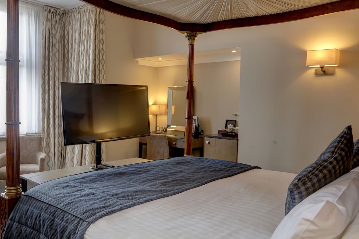 1 bedroom, desk, iron/ironing board, free WiFi