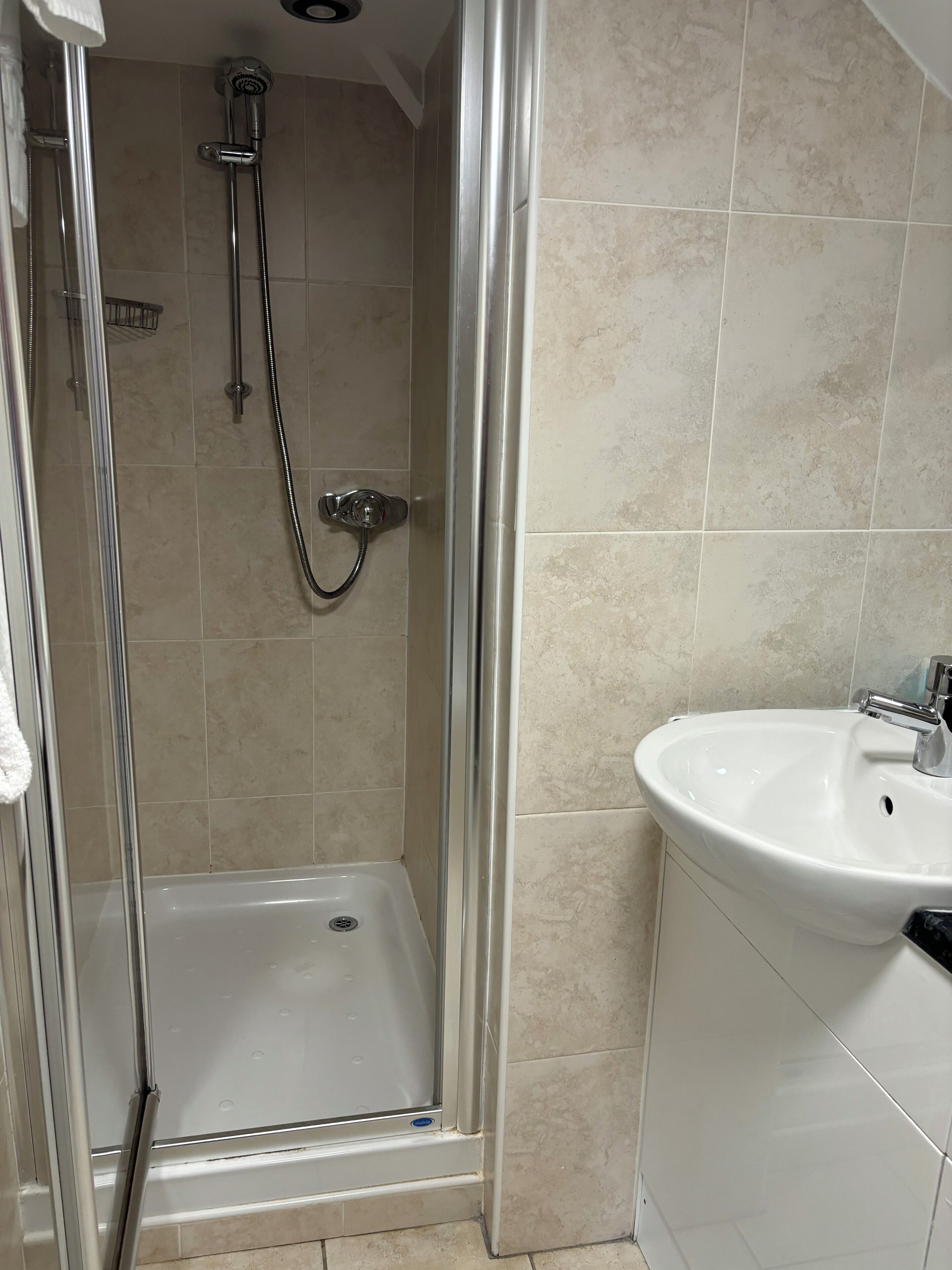 family room sleeps 4 | bathroom | free toiletries, hair dryer, towels