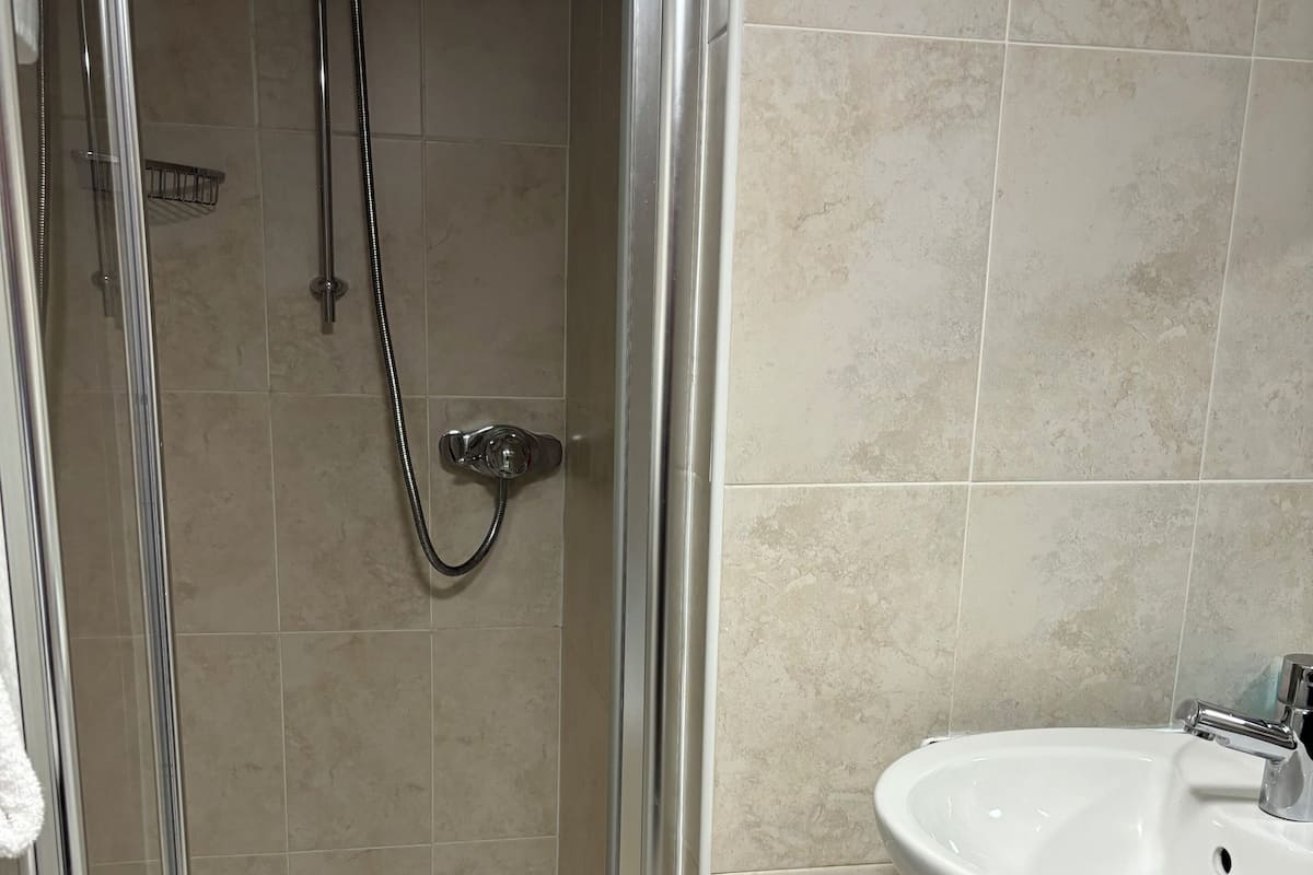 family room sleeps 4 | bathroom | free toiletries, hair dryer, towels