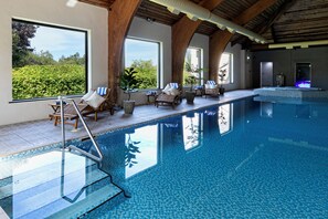 Indoor pool, pool loungers