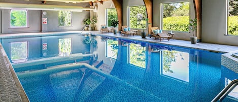 Indoor pool, pool loungers