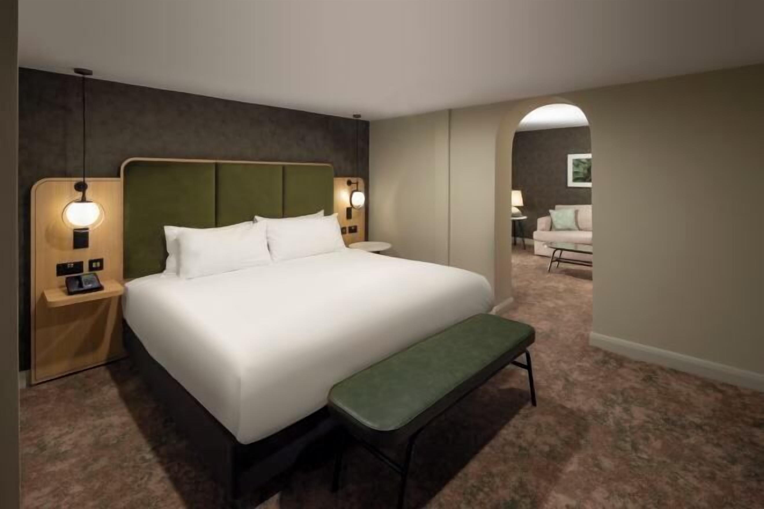 Minibar, in-room safe, desk, blackout drapes