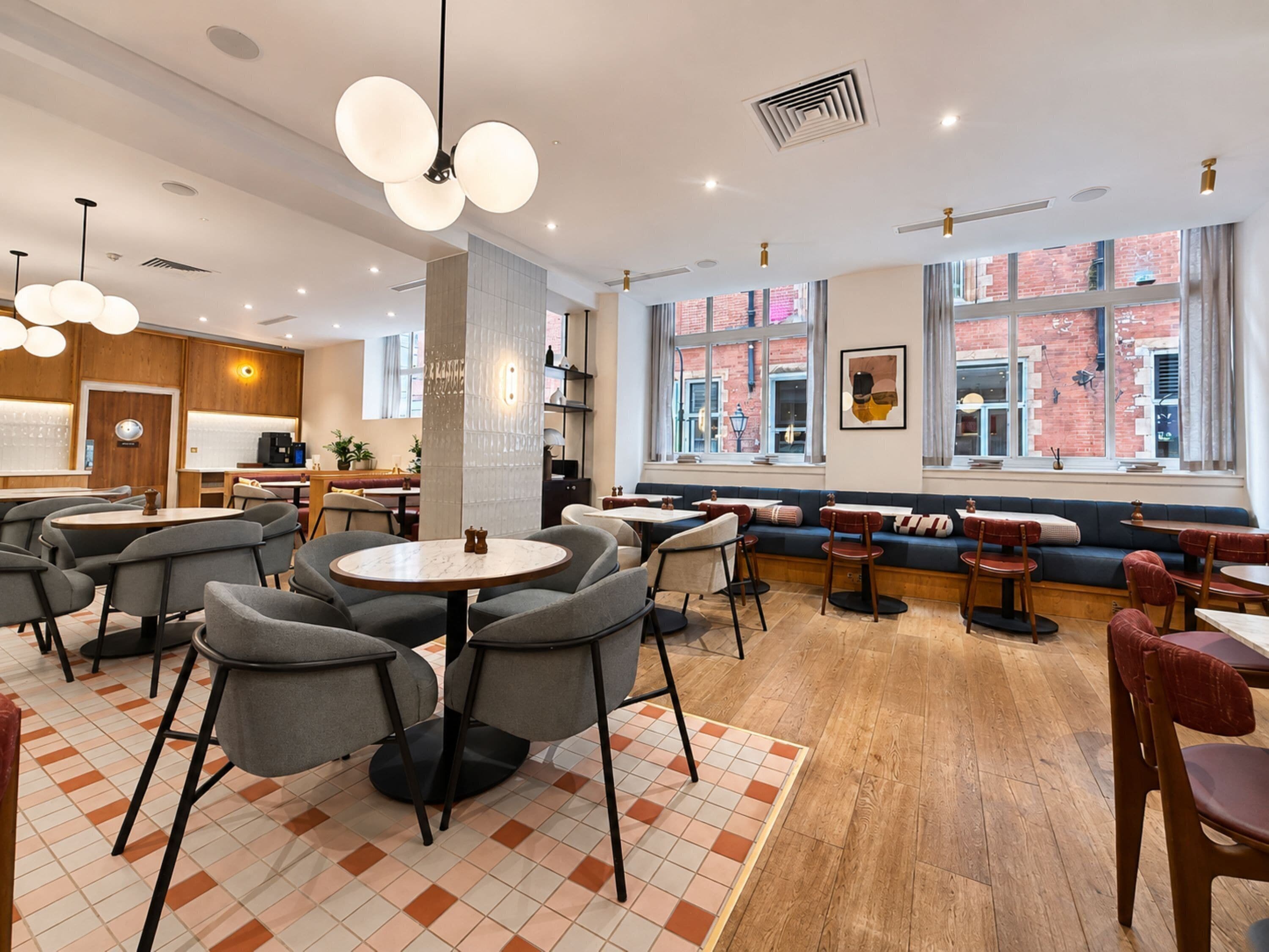 Photo - London Bloomsbury Square Hotel