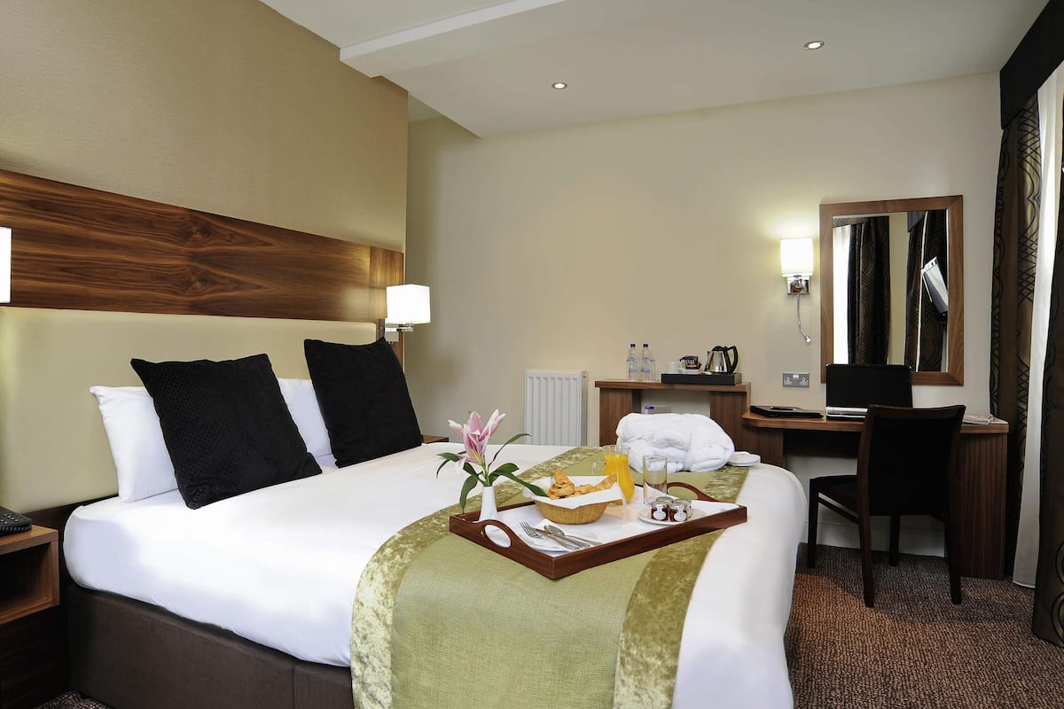 In-room safe, desk, blackout curtains, iron/ironing board