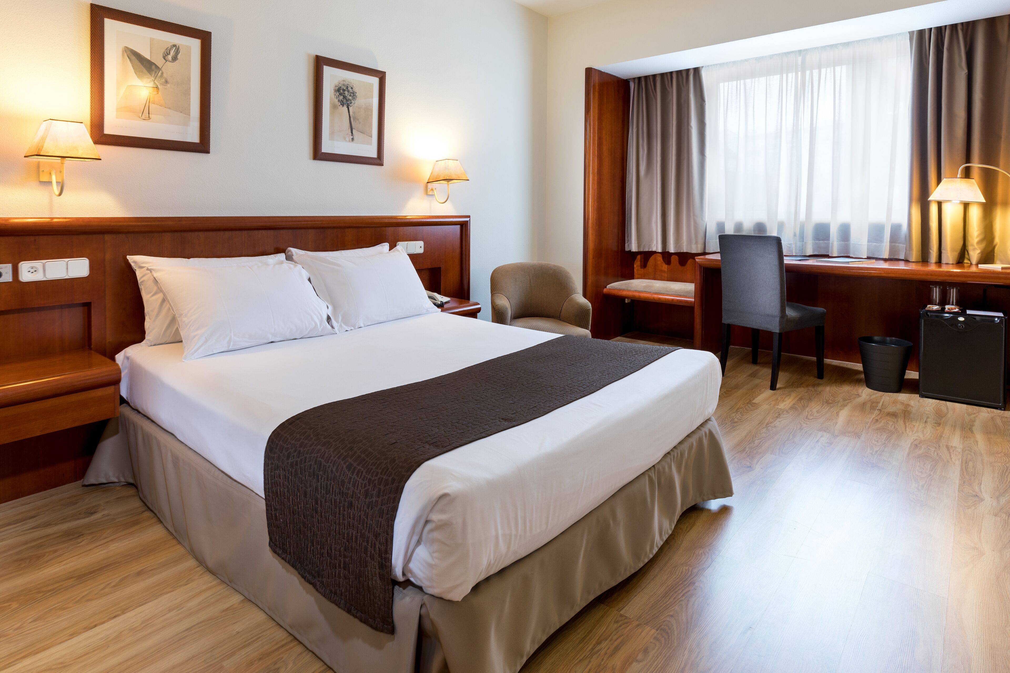 In-room safe, desk, blackout drapes, soundproofing