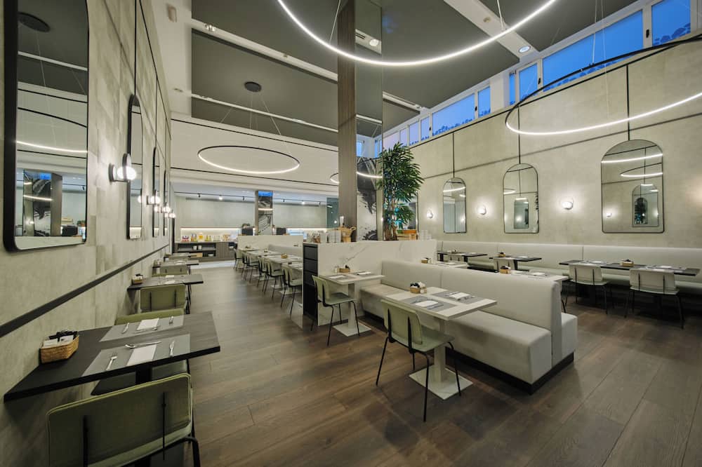 1881 Madrid Ventas Hotel