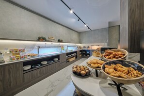 朝食ビュッフェ