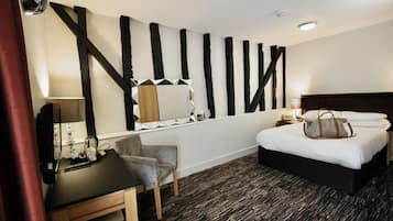 Superior Double Room | 1 bedroom, hypo-allergenic bedding, desk, laptop workspace