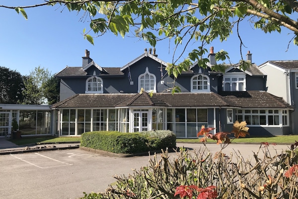 Konaklama yerinin ön cephesi