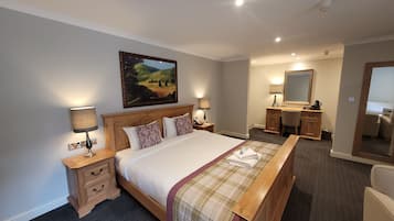 Junior Suite, 1 King Bed | Individually decorated, individually furnished, desk, iron/ironing board