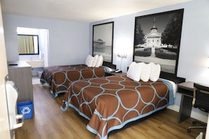 Chambre, 2 lits doubles, non-fumeur | Coffre-fort pour ordinateur portable, fer et planche à repasser