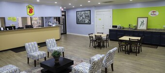 Super 8 by Wyndham Florence SC I-95 North / Hwy 76