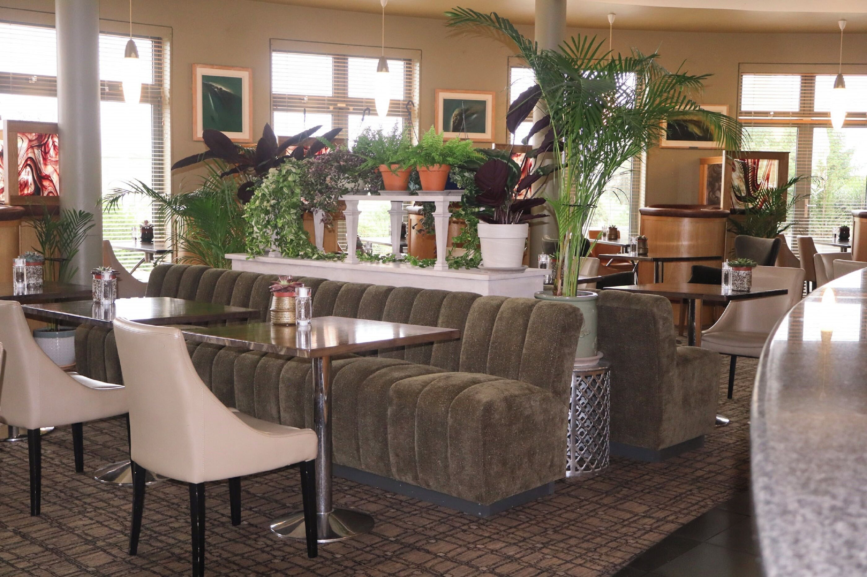 breakfast, lunch, dinner served; irish cuisine, garden views