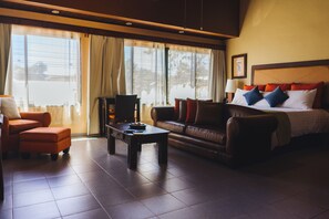 Suite Deluxe, 1 très grand lit | Vue de la chambre