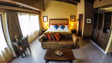 Suite Deluxe, 1 cama King size | 2 habitaciones y sábanas de algodón egipcio