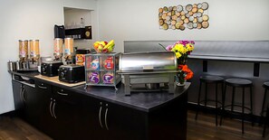Gratis kontinental frukost varje dag 