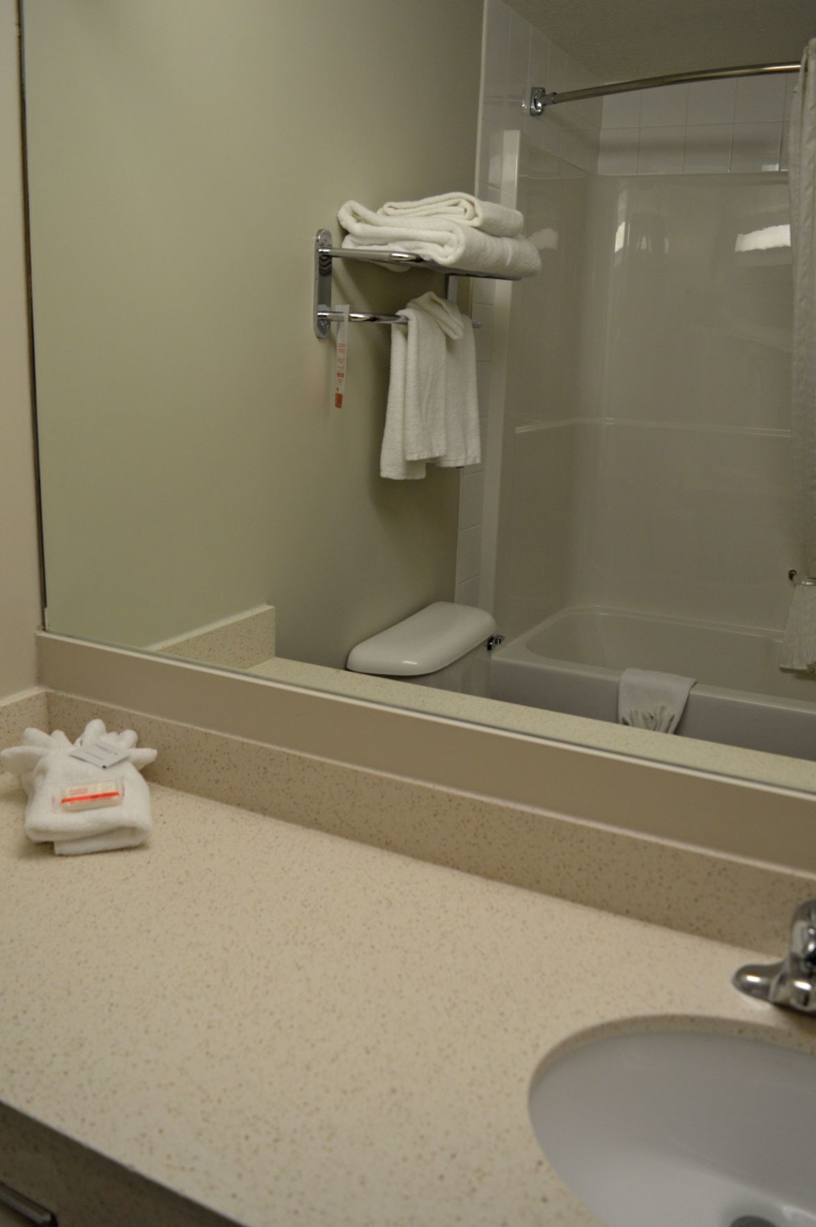 Bad | Badekar, dype avslapningsbadekar og toalettartikler (inkludert)