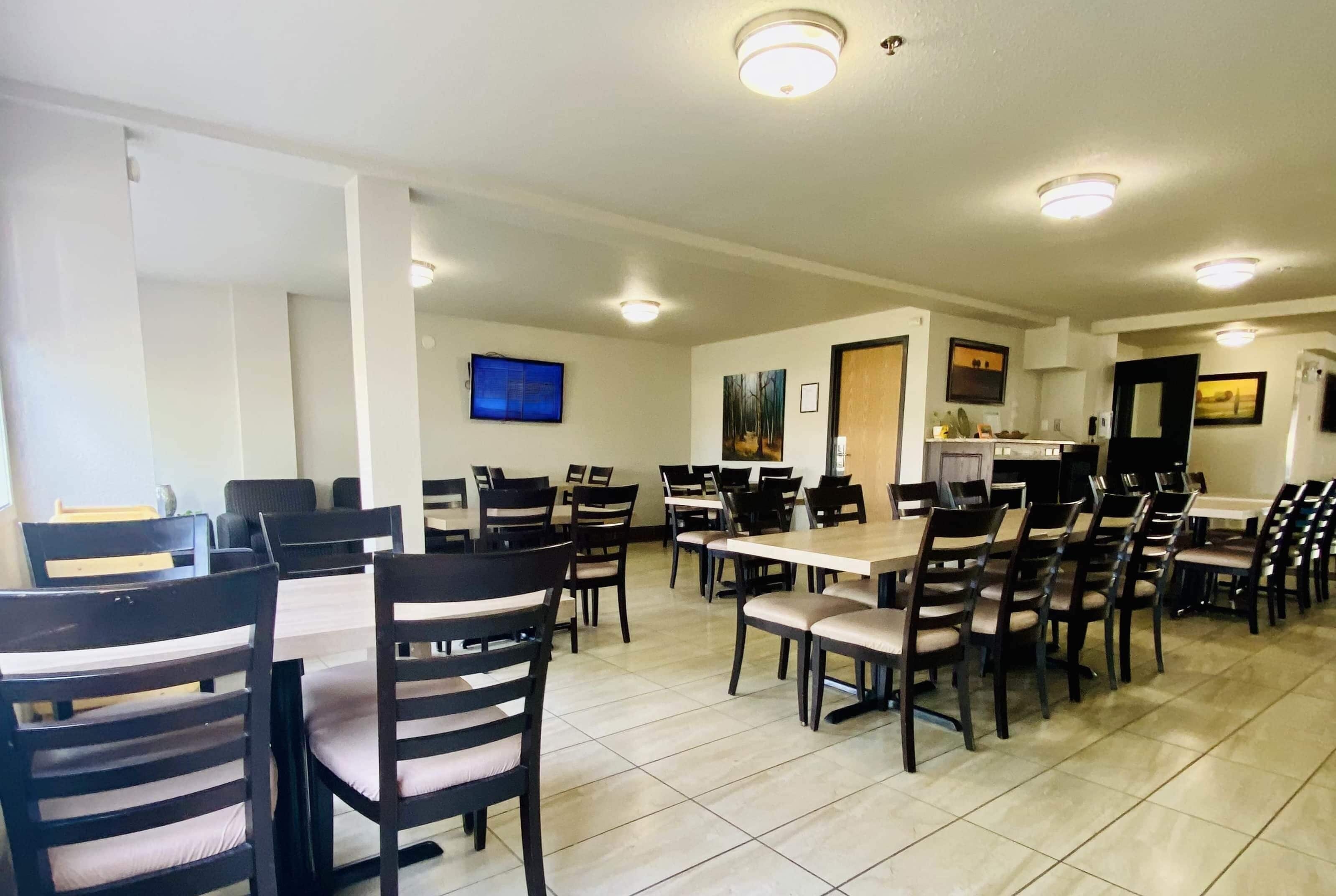 Bao gồm bữa sáng mang đi hàng ngày 