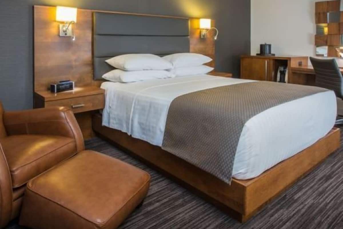 Room, 1 Queen Bed, Non Smoking
