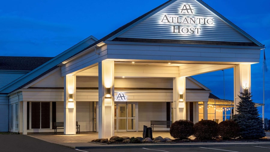 Atlantic Host Hotel, Trademark Collection by Wyndham