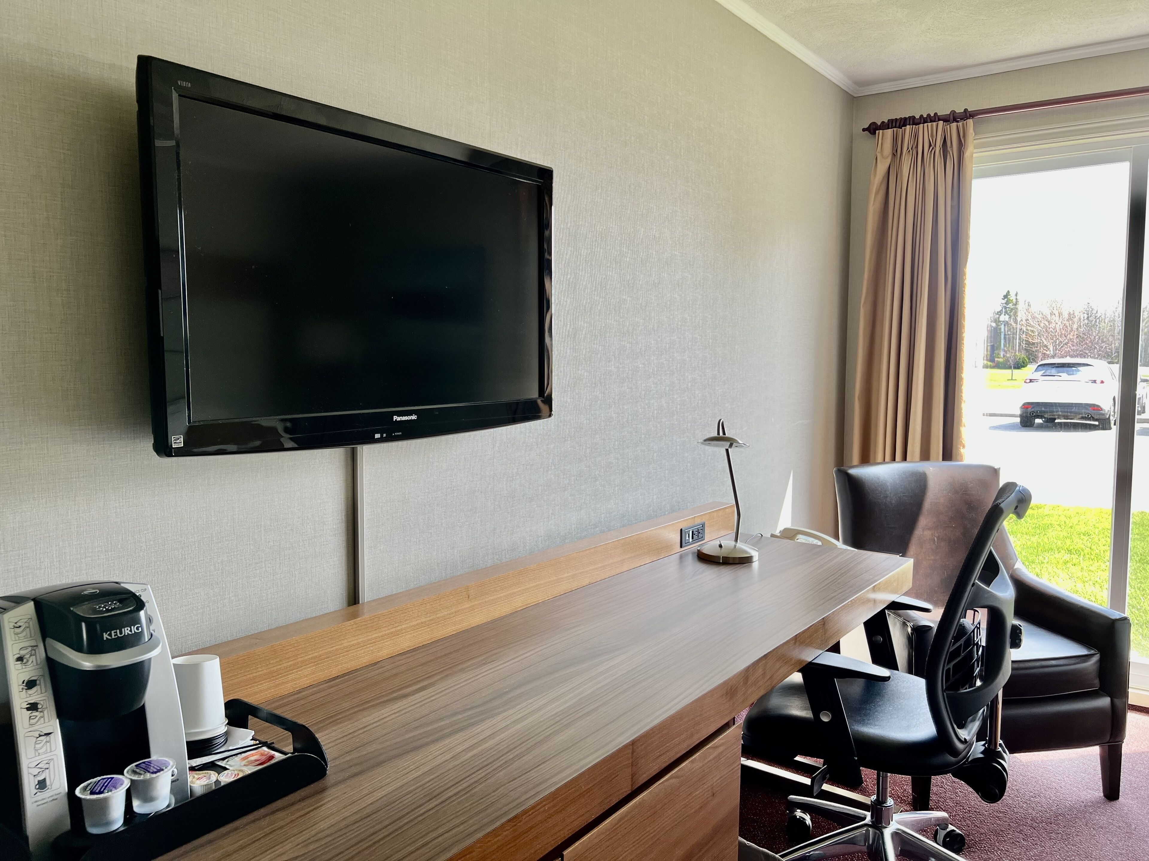 room, 2 queen beds, non smoking (ground floor) | living area | flat-screen tv, ipod dock