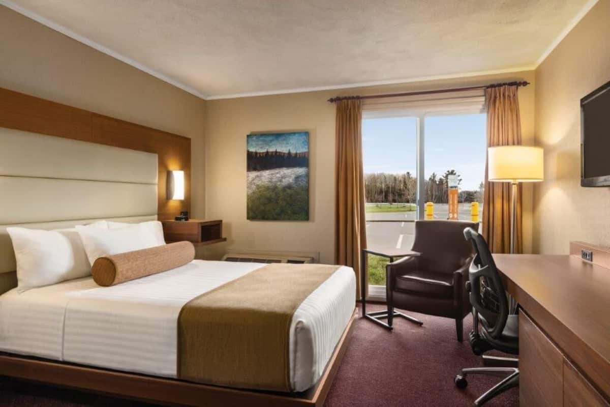 Room, 1 Queen Bed, Accessible, Non Smoking