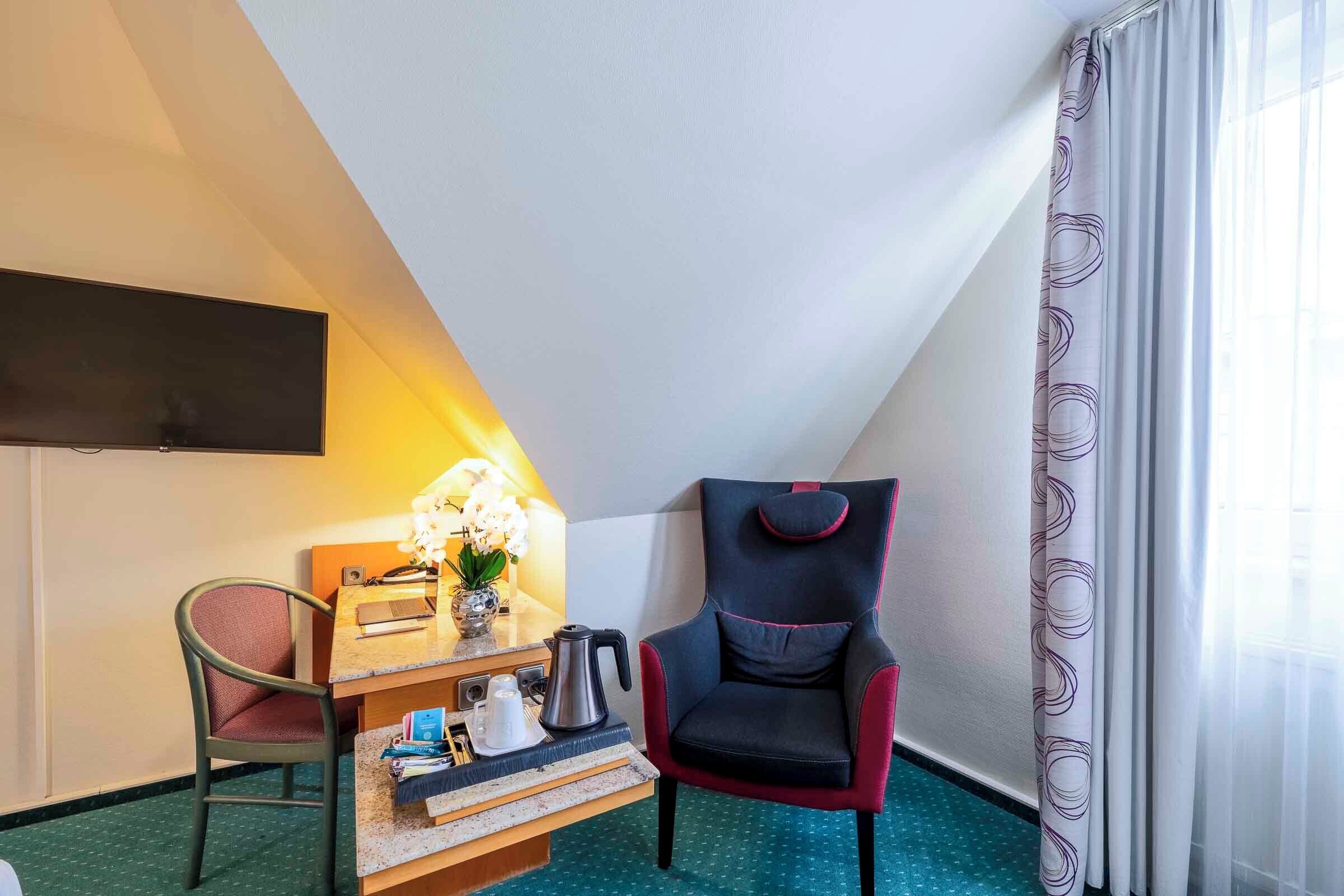 Chambre Confort, 1 lit jumeau, vue sur la cour intérieure
