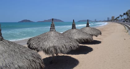 Hotel Sands Arenas