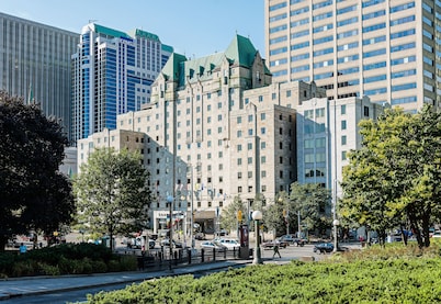 Lord Elgin Hotel