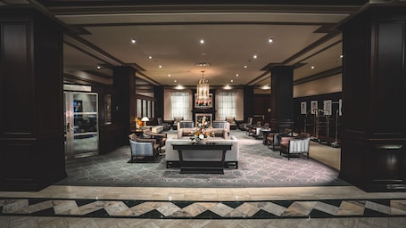 Sala de estar en el lobby