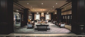 Lord Elgin Hotel