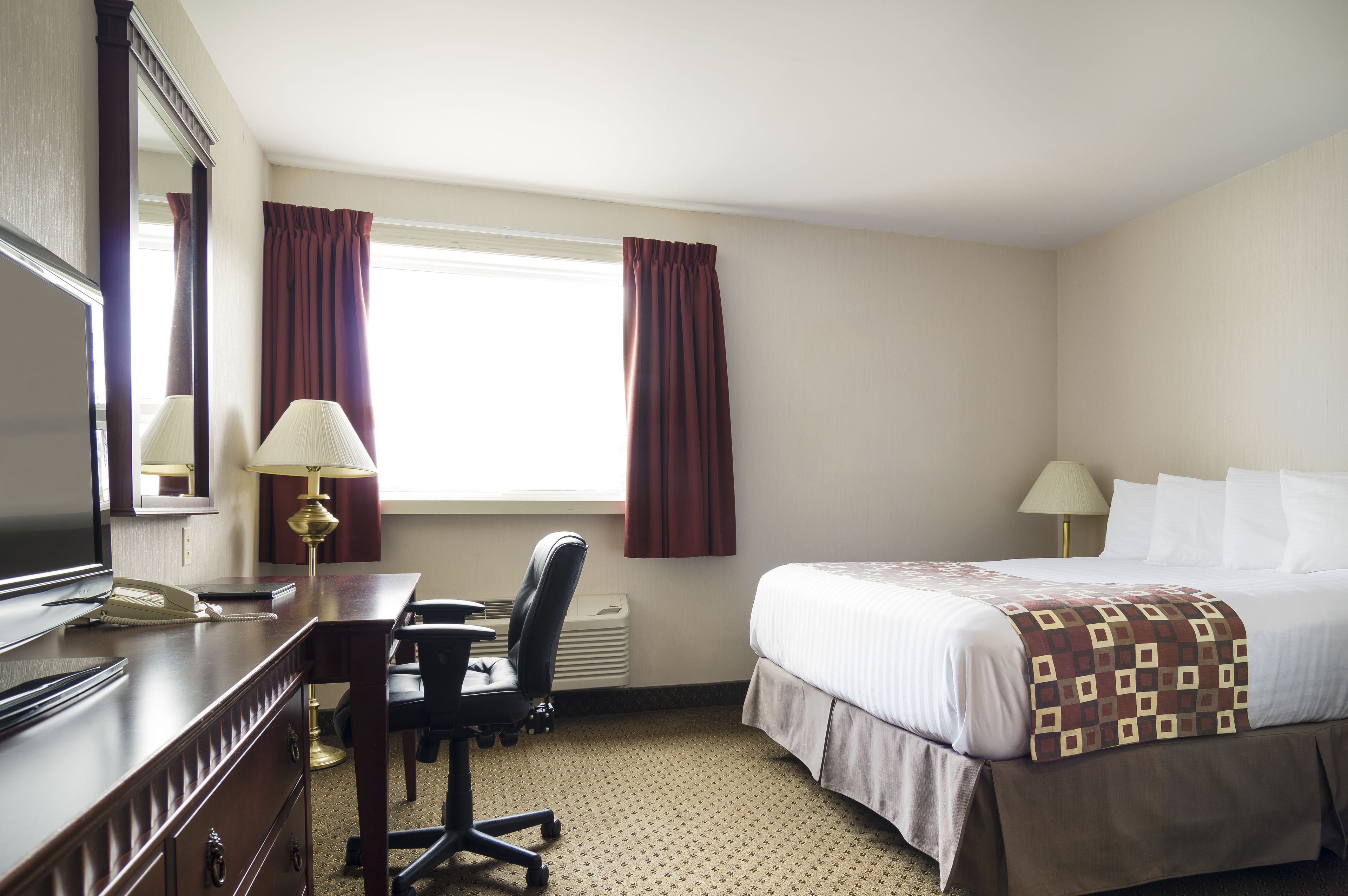 Työpöytä, silitysrauta/-lauta, ilmainen Wi-Fi, pääsy pyörätuolilla