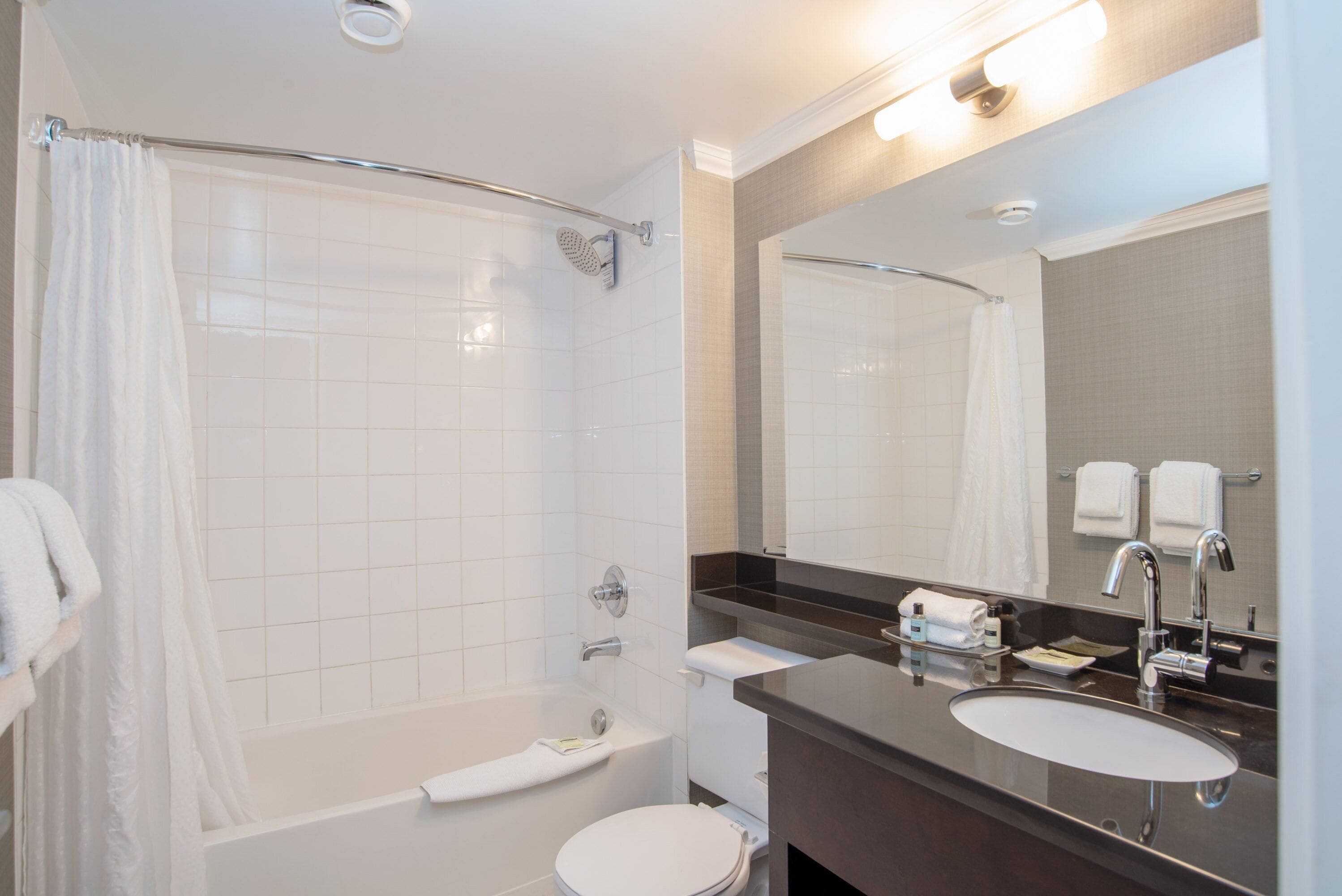 Photo - Sandman Hotel Vancouver Airport