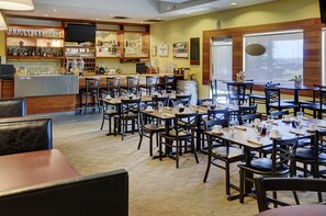Lounge - Lakeview Gimli Resort & Conference (Gimli)