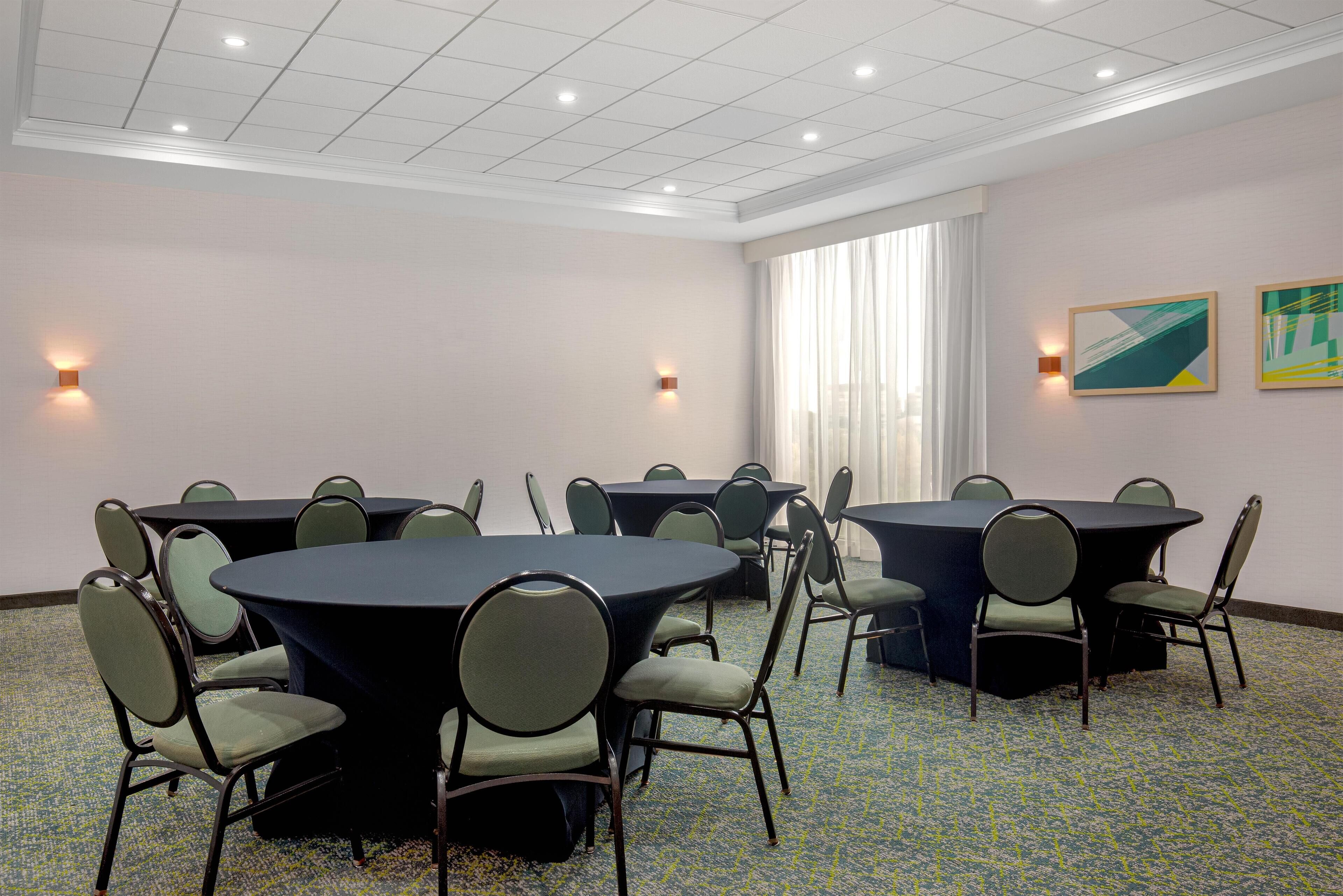 Photo - Spark by Hilton Toronto Airport