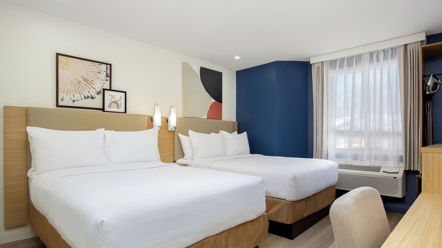 Spark by Hilton Toronto Airport