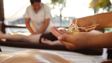Sauna, body treatments, massages on the beach, body wraps, body scrubs