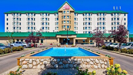 Best Western Plus Winnipeg Airport Hotel - Image 24