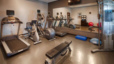 Best Western Plus Winnipeg Airport Hotel - Image 22