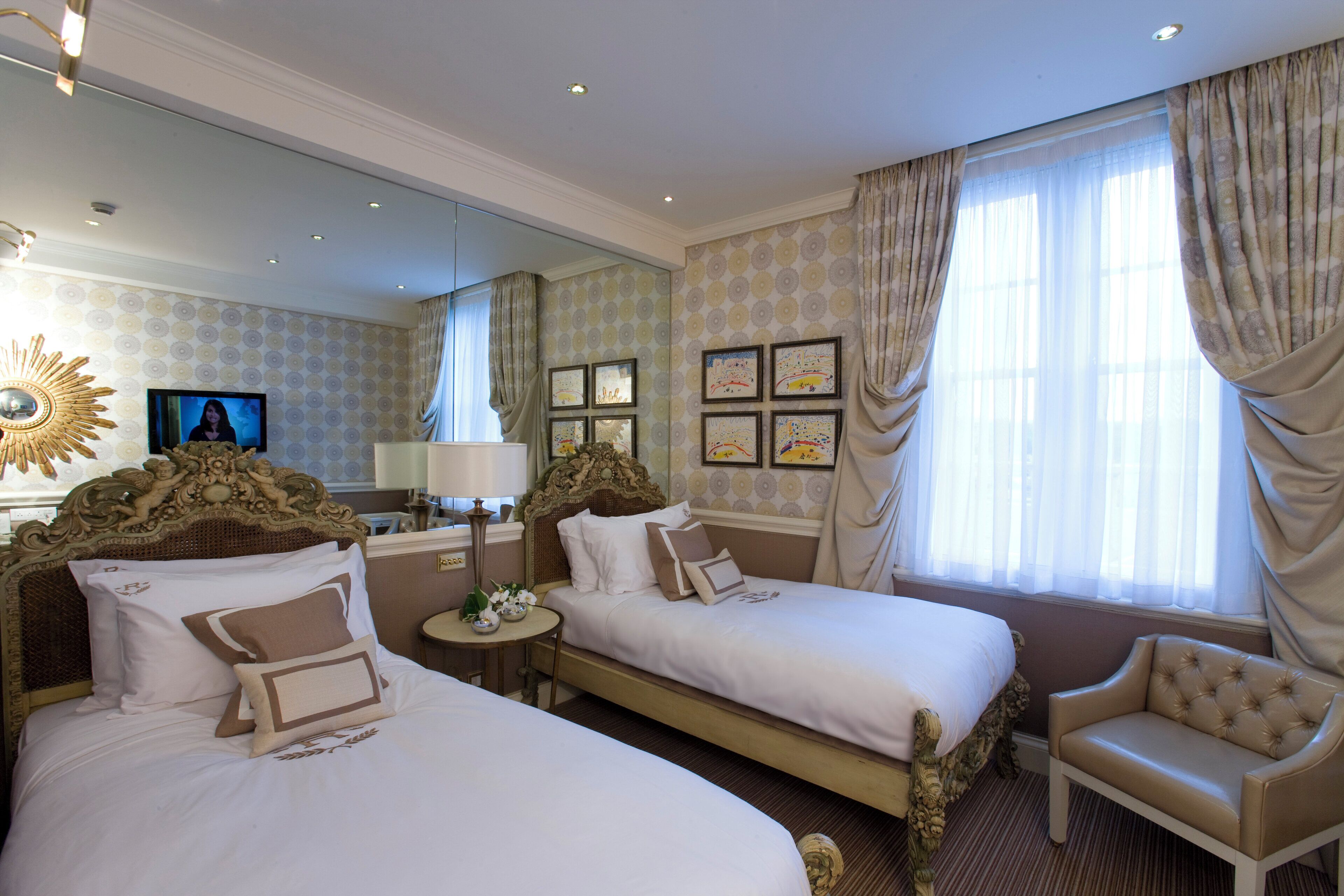 Superior Twin kamer | Luxe beddengoed, donzen dekbedden, een kluis op de kamer