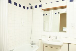 Family Room (for 4) | Bathroom | Combined shower/tub, free toiletries, hair dryer, towels