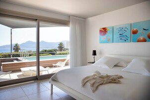Apartment, 2 Bedrooms, Private Pool, Sea View | Premium bedding, in-room safe, blackout drapes, soundproofing
