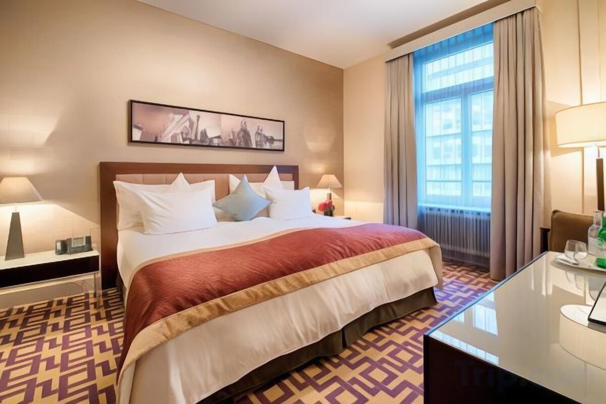 Minibar, in-room safe, desk, blackout curtains